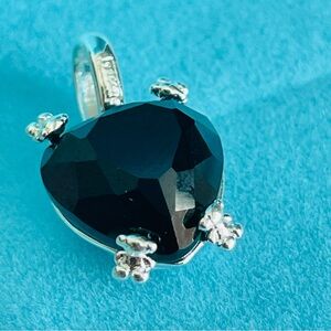Tous Onyx Little Black Heart Pendant Bears Huggers Dangle mini Black Heart charm